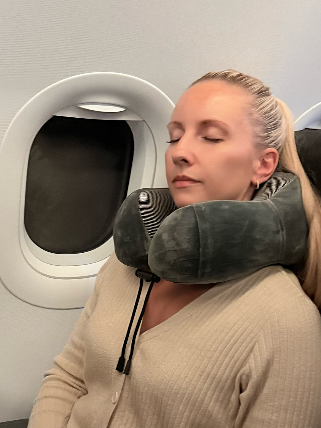 Ergonomic Travel Pillow