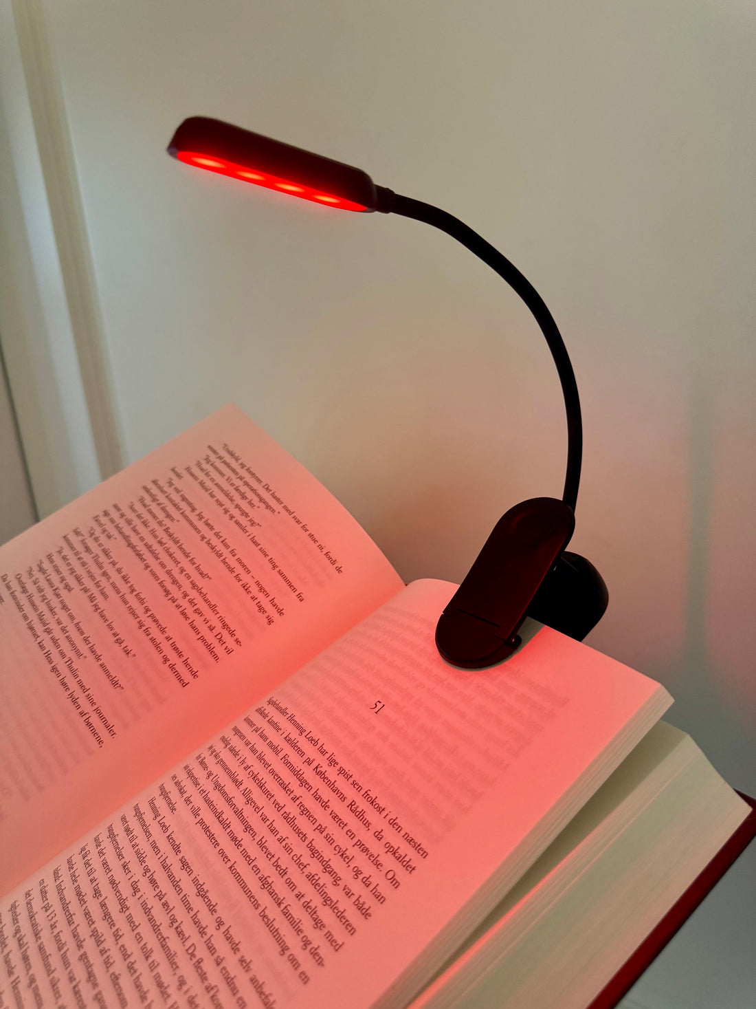 Night reading light